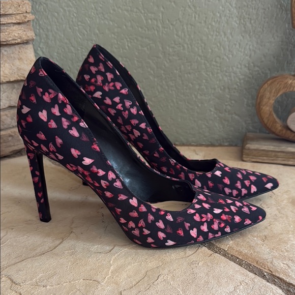 Nine West Black and Pink Stiletto Heels - Picture 3 of 8
